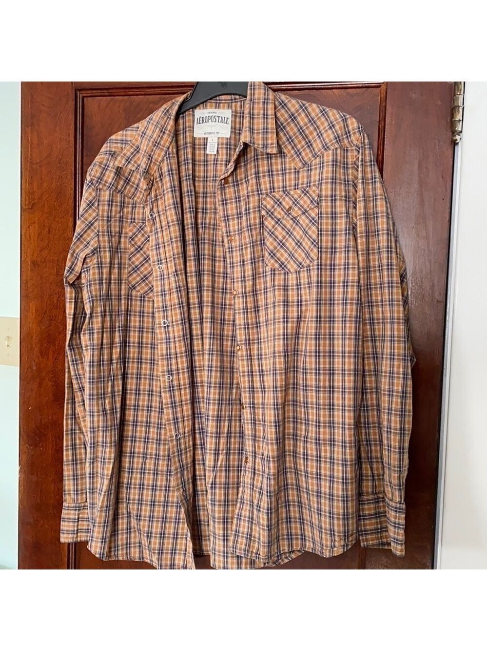 aeropostale men’s button down shirt; size large